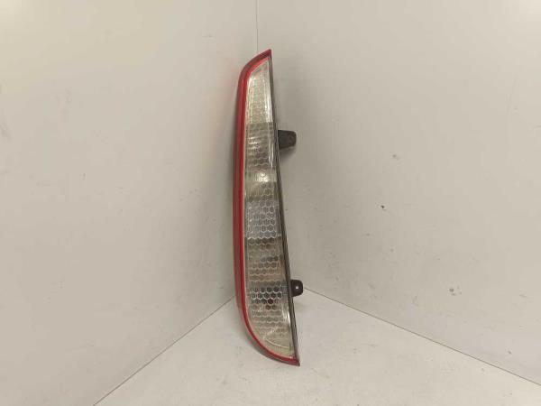 FEU ARRIERE GAUCHE FORD FOCUS BREAK 2008-2/2011 - Vue 1